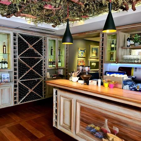 Wine Hotel Cesarica Medugorje Bagian luar foto