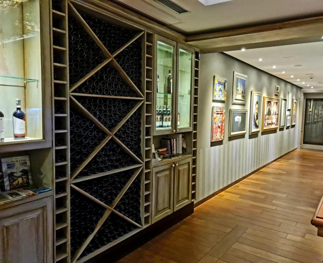 Wine Hotel Cesarica Medugorje Bagian luar foto