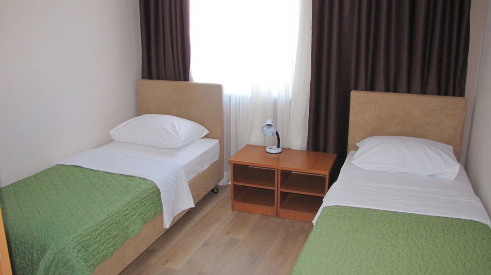 Wine Hotel Cesarica Medugorje Bagian luar foto