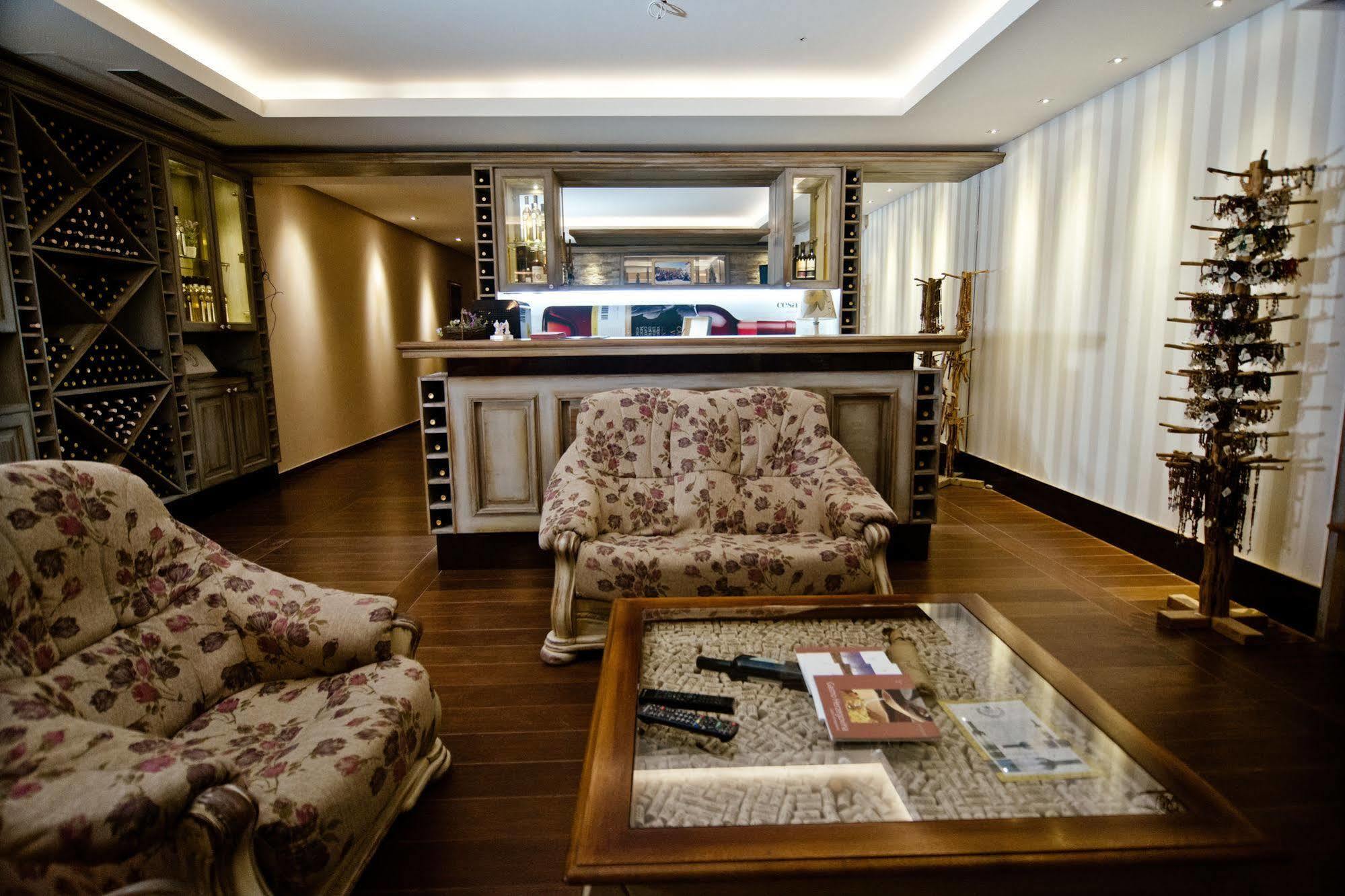 Wine Hotel Cesarica Medugorje Bagian luar foto