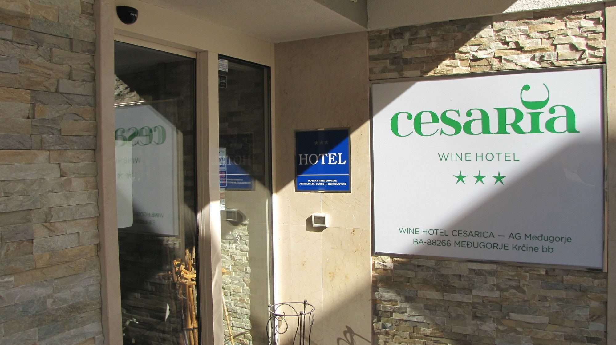 Wine Hotel Cesarica Medugorje Bagian luar foto