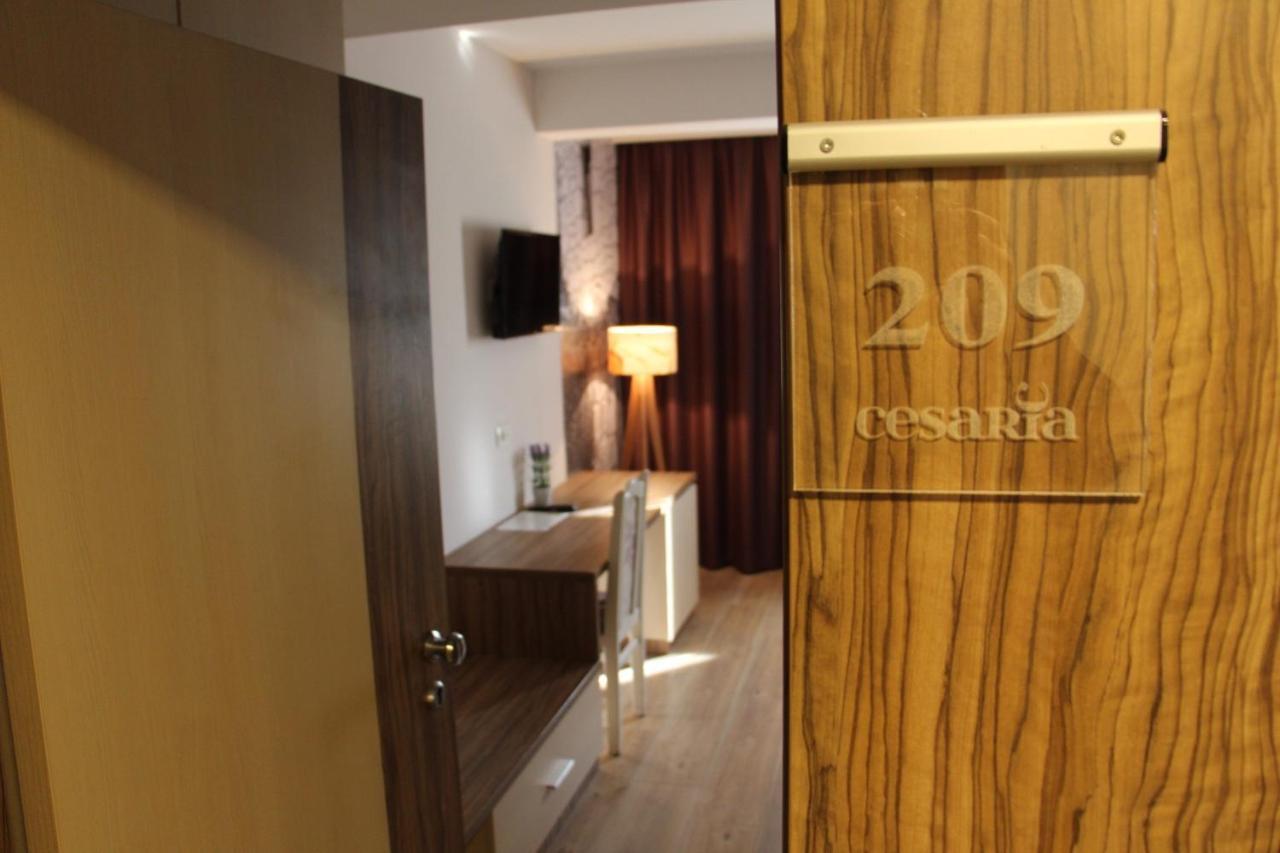 Wine Hotel Cesarica Medugorje Bagian luar foto