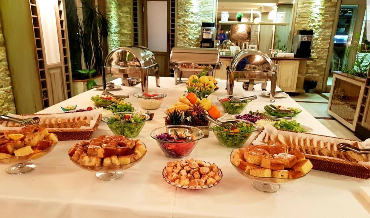 Wine Hotel Cesarica Medugorje Bagian luar foto