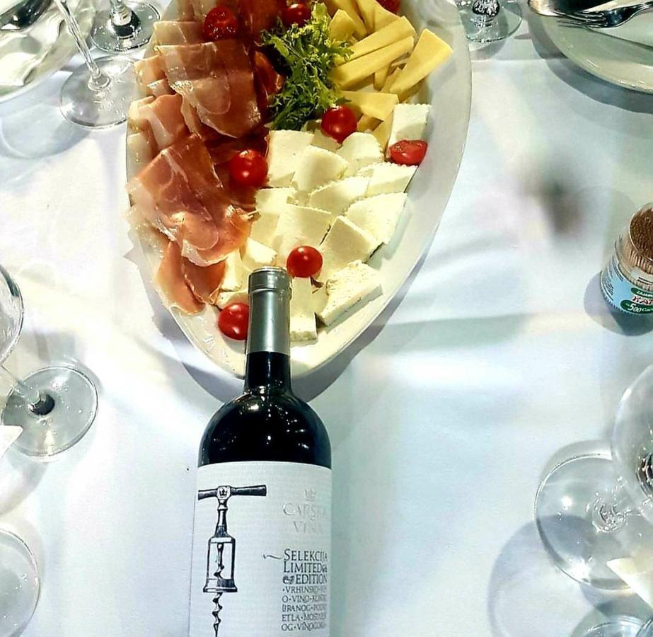 Wine Hotel Cesarica Medugorje Bagian luar foto